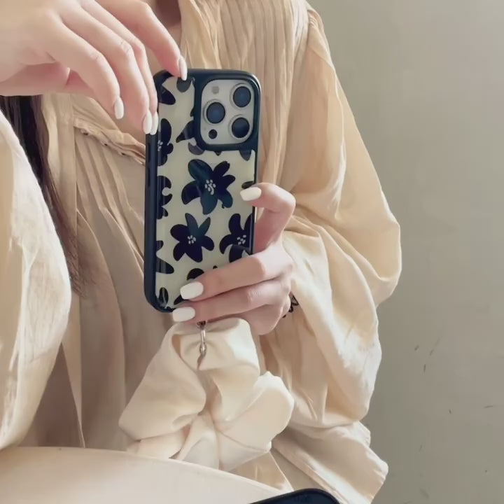 Flower Designer Case For iPhone With Fluffy Bracelet